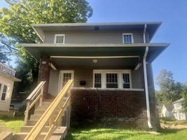 featured image of 600 E 1st St