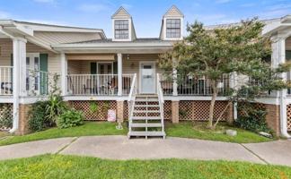 featured image of 100 Teal Ln