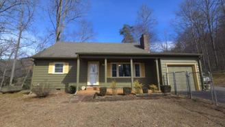 926 Fairview Rd - Photo 1 of 1