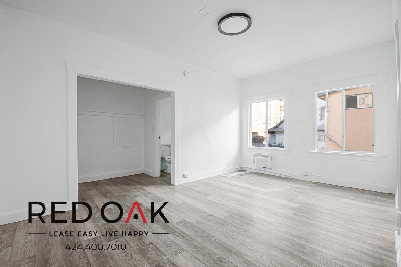 816- 822 S Park View St - Photo 2 of 25