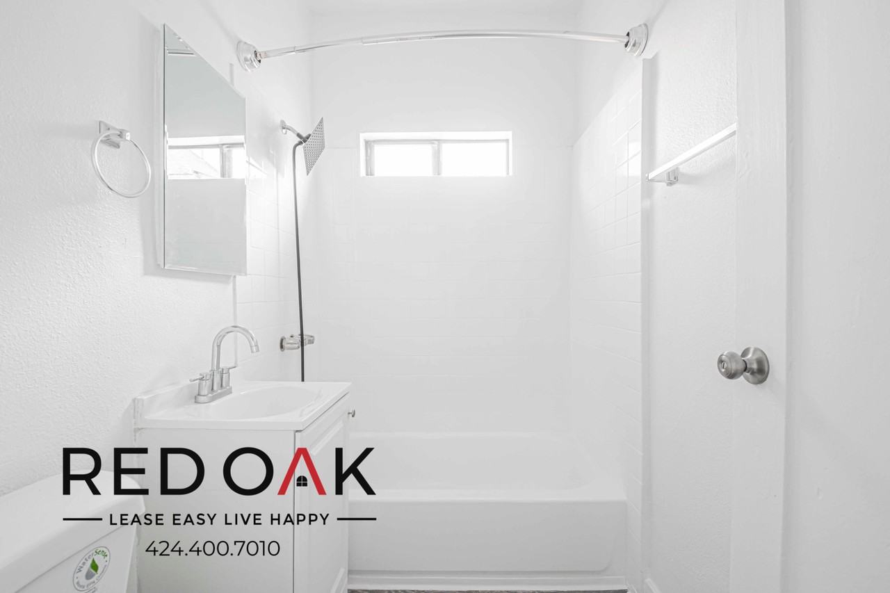 816- 822 S Park View St - Photo 4 of 25