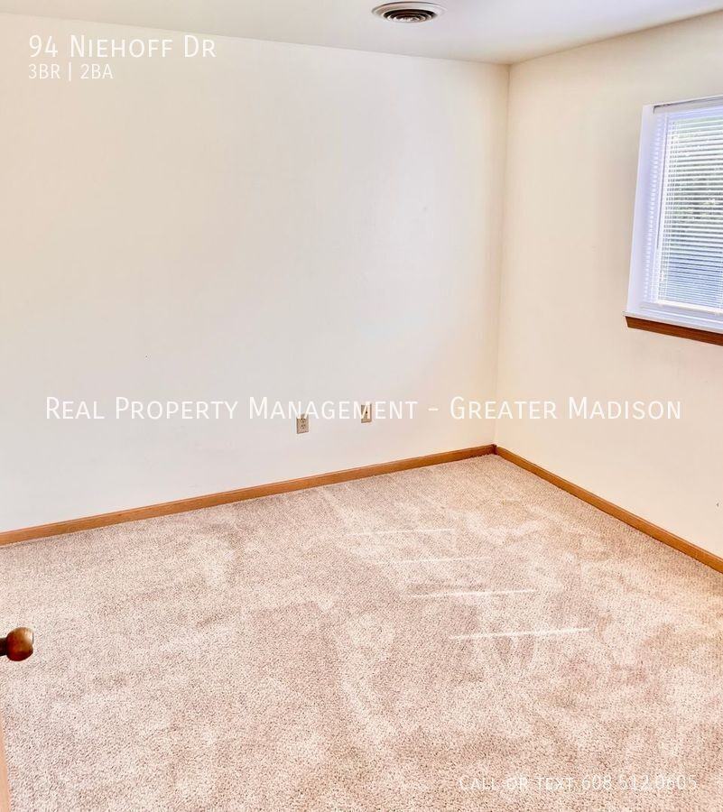 94 Niehoff Dr - Photo 6 of 10