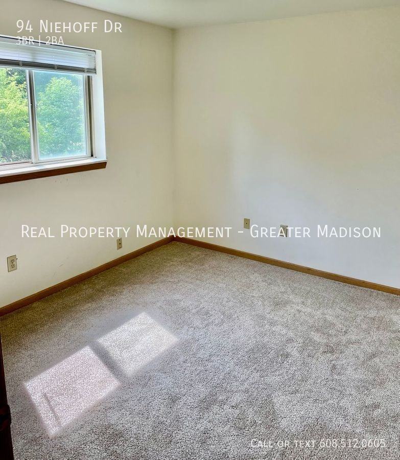 94 Niehoff Dr - Photo 7 of 10