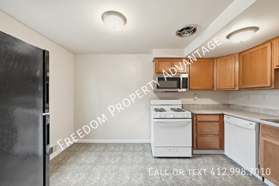 2540 Park Hill Dr - Photo 7 of 39