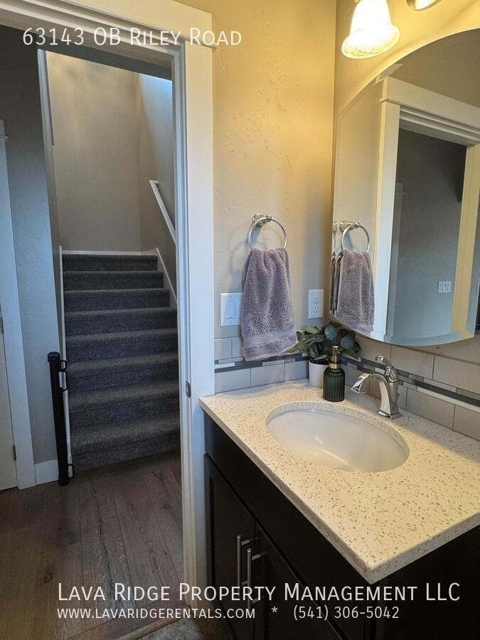 63143 Ob Riley Rd - Photo 7 of 36