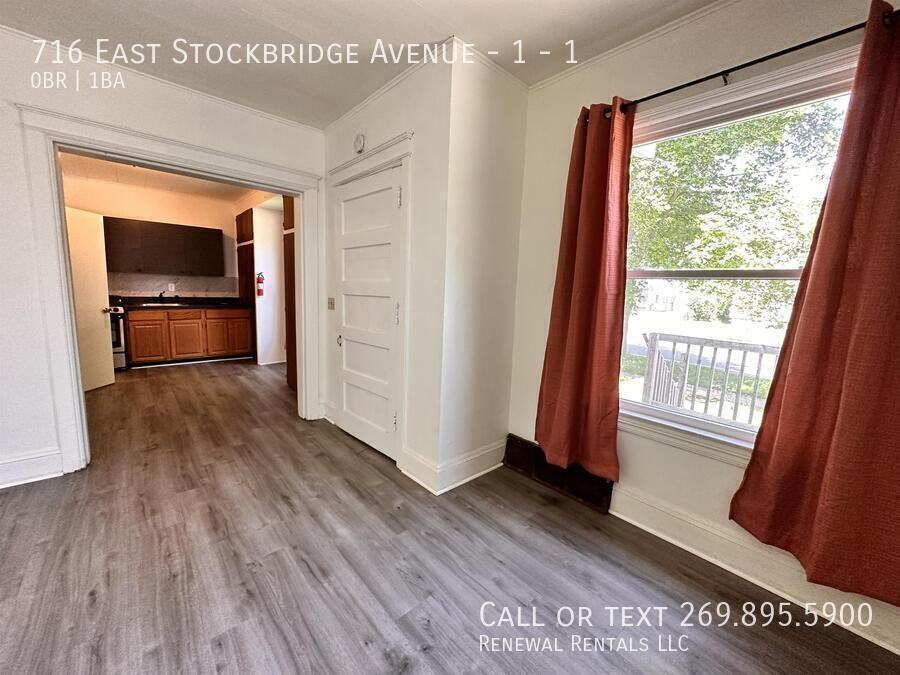 716 E Stockbridge Ave #1 - Photo 3 of 39