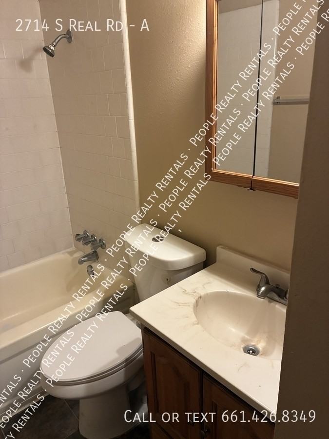 2714 S Real Rd #A - Photo 7 of 10