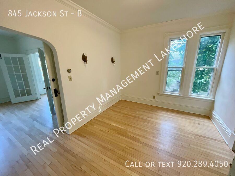 845 Jackson St #B - Photo 4 of 13