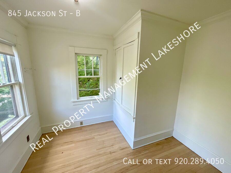 845 Jackson St #B - Photo 6 of 13