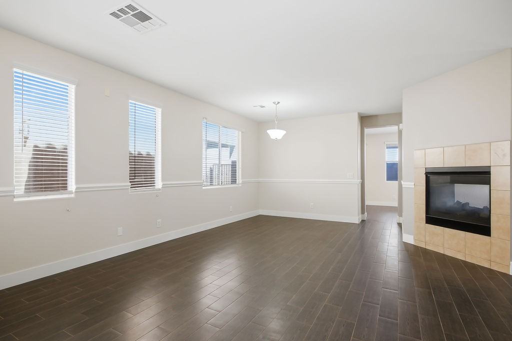 2848 Trossachs St #NA - Photo 6 of 41