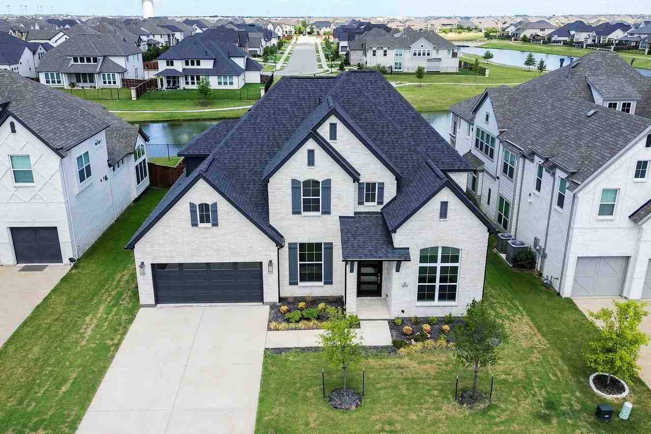 3020 Sunfish St #NA - Photo 3 of 32