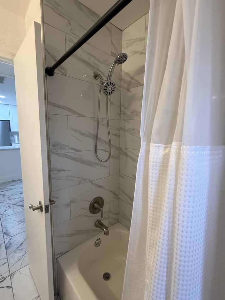 188 Boundary Blvd #A