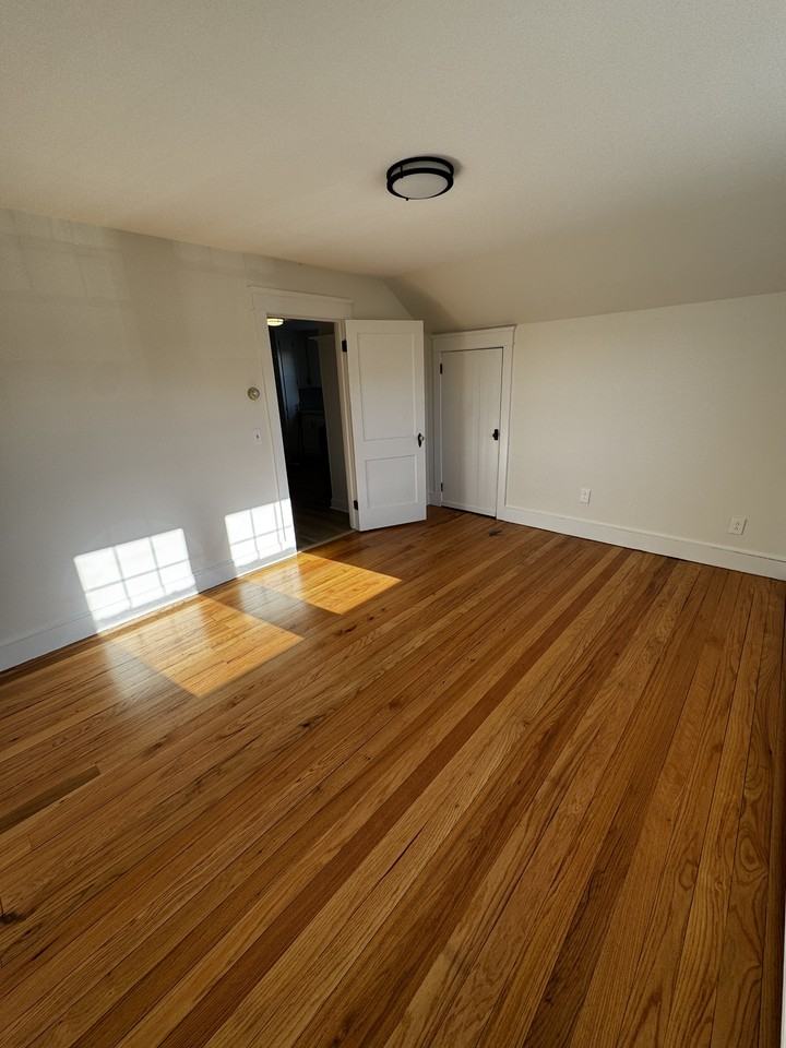 22 Magnolia St #2 - Photo 3 of 9