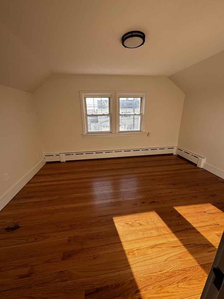 22 Magnolia St #2 - Photo 4 of 9