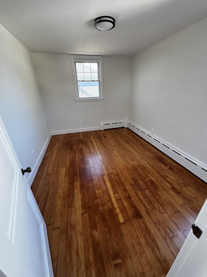 22 Magnolia St #2 - Photo 5 of 9