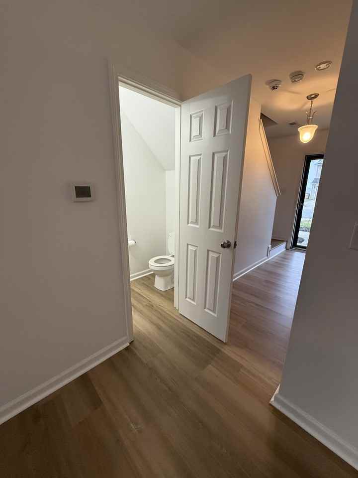 3502 Whitworth Dr #NA - Photo 5 of 14