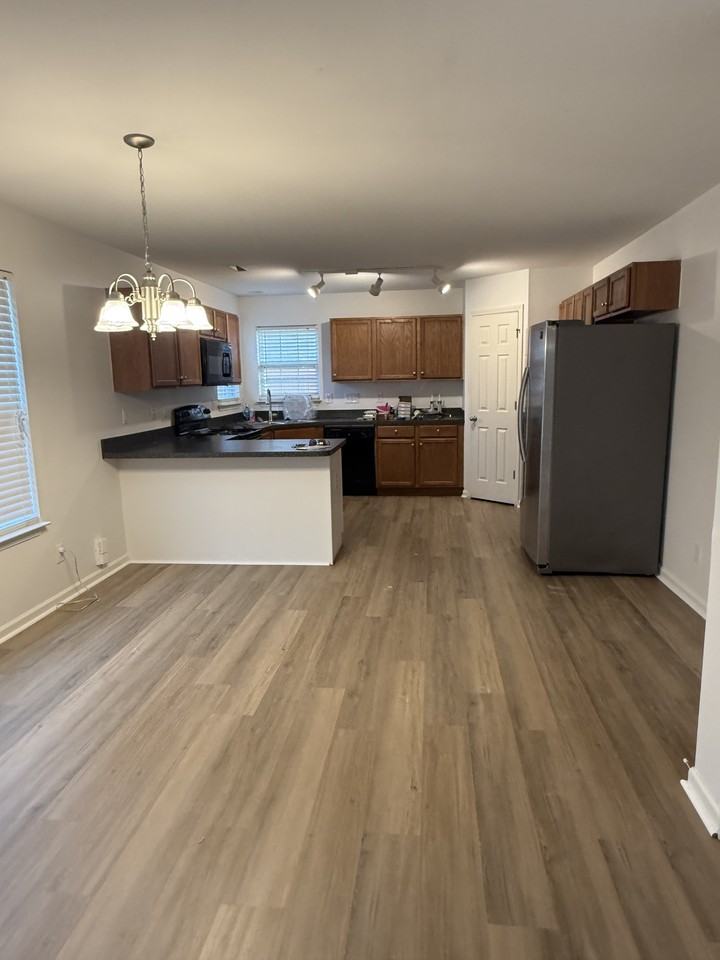 3502 Whitworth Dr #NA - Photo 6 of 14