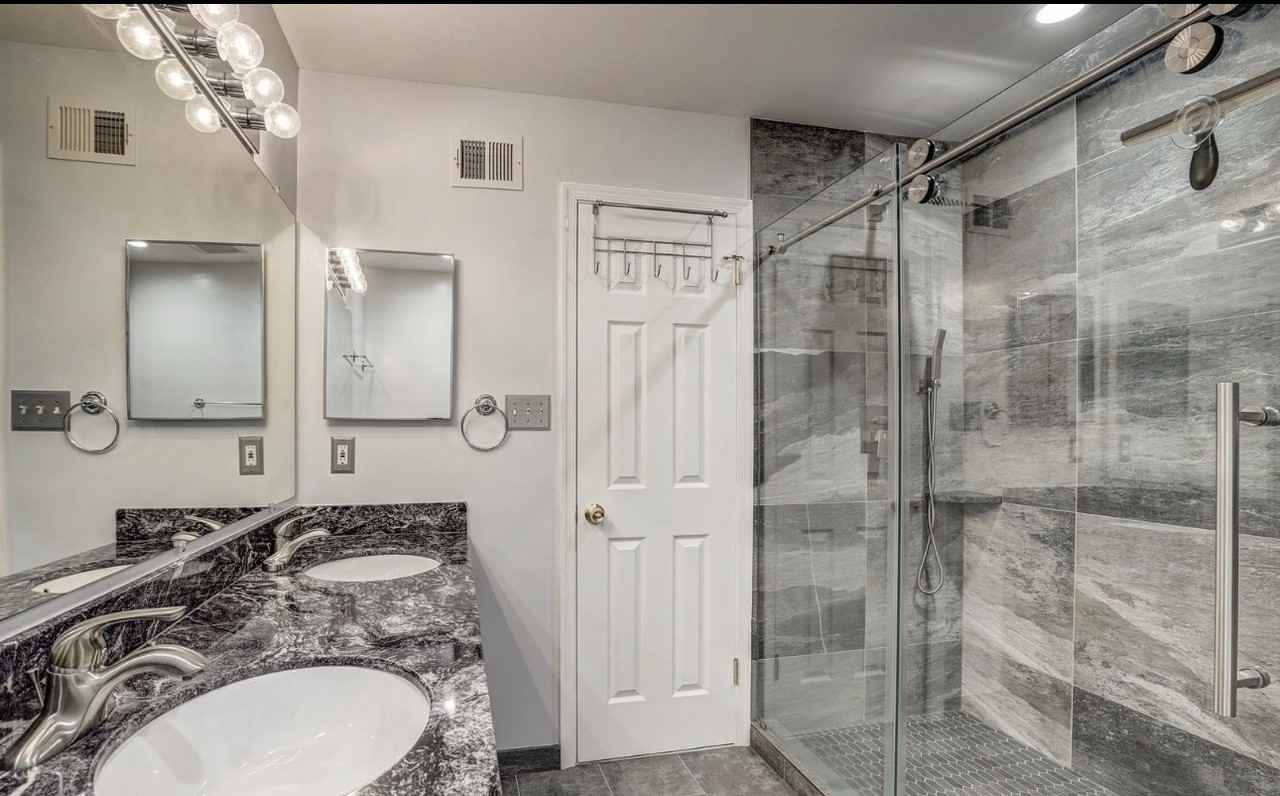 7912 Gambrill Ct #1 - Photo 4 of 17