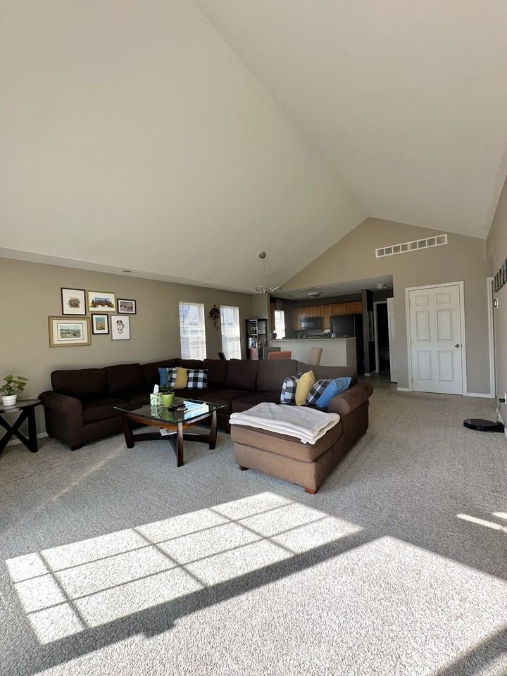 3370 Primrose Ln #3370 - Photo 3 of 18