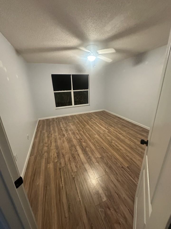 8426 Greystone Dr #NA - Photo 6 of 20