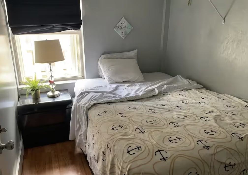 395 Nw 23rd St - Photo 3 of 11