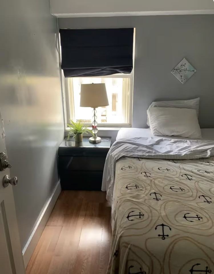 395 Nw 23rd St - Photo 7 of 11