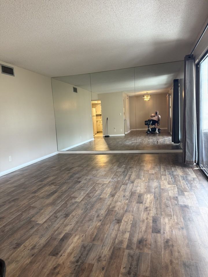681 Midway Dr #A - Photo 3 of 17