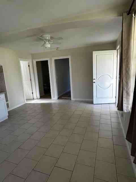 5588 S Gledhill Ave Apt A #NA - Photo 5 of 17
