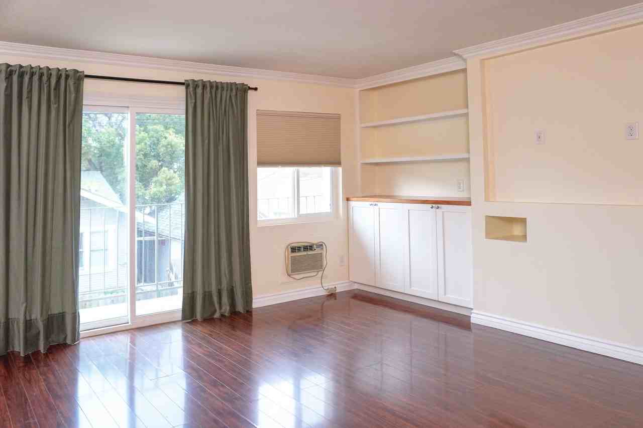 2844 E 3rd St #106 - Photo 4 of 11