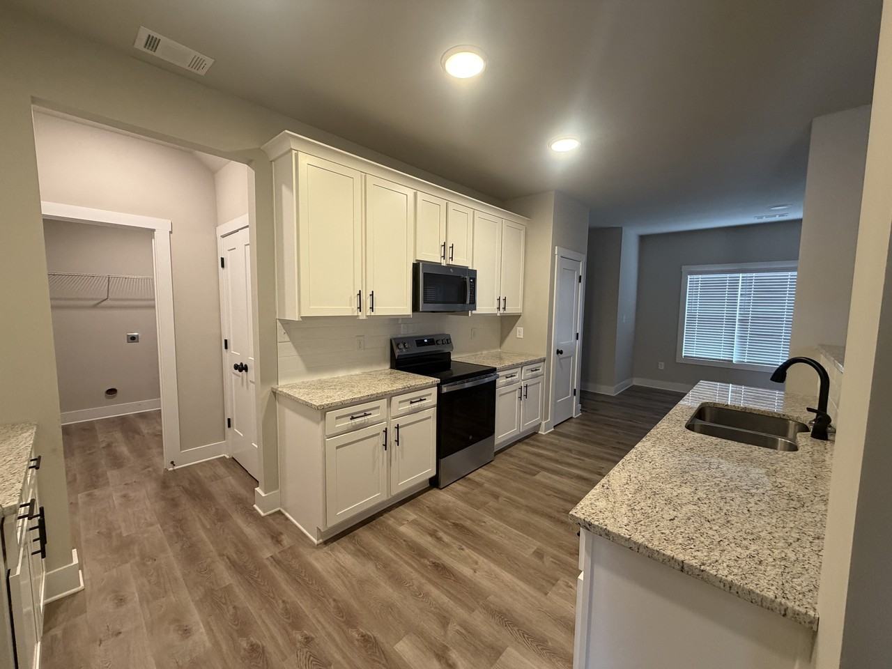 198 Railroad St #1 - Photo 3 of 14