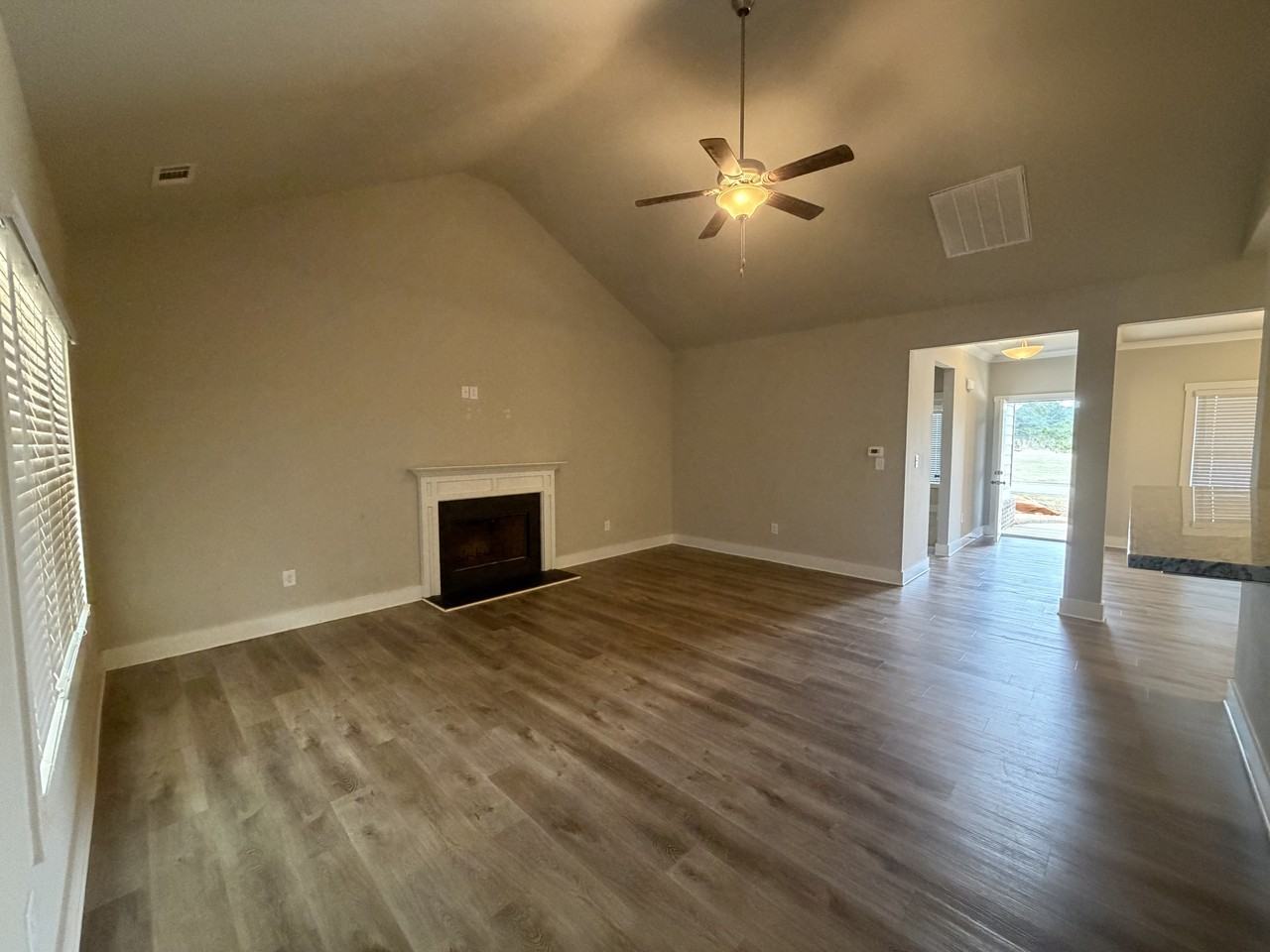 198 Railroad St #1 - Photo 5 of 14