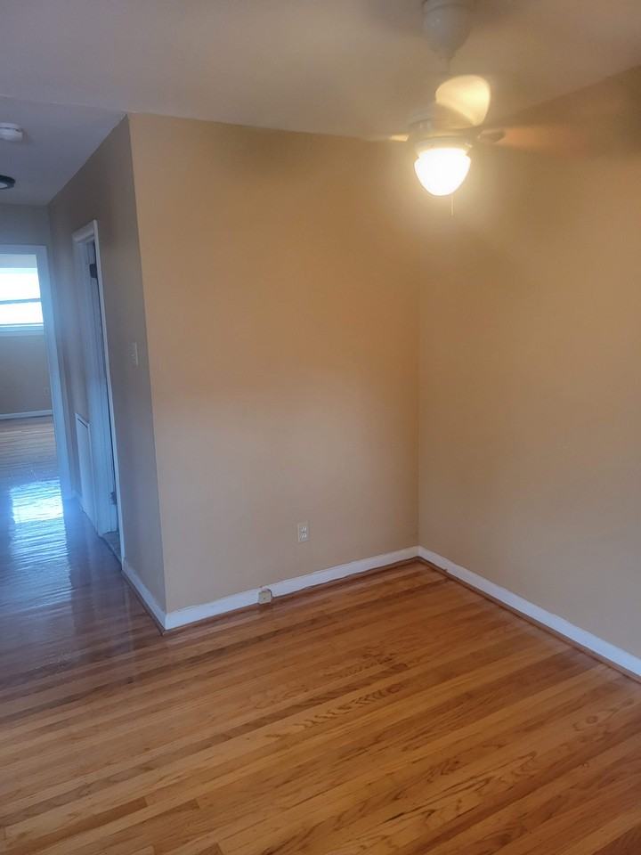 9448 Lansford St #1stFL - Photo 2 of 8