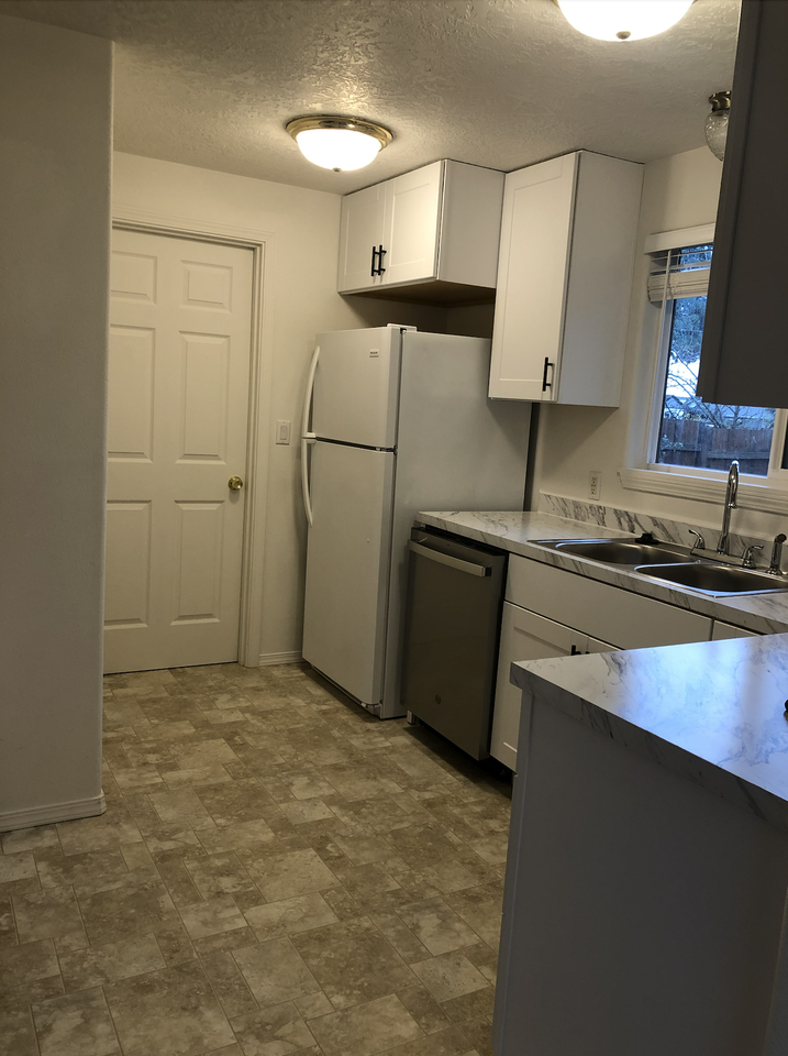 4225 Mahrt Ave Se #4225 - Photo 6 of 22