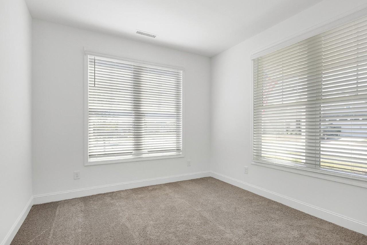 1732 Red Elm Ln - Photo 5 of 35