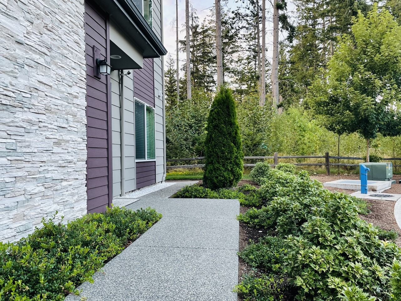 2107 129th Pl Sw #D - Photo 3 of 22