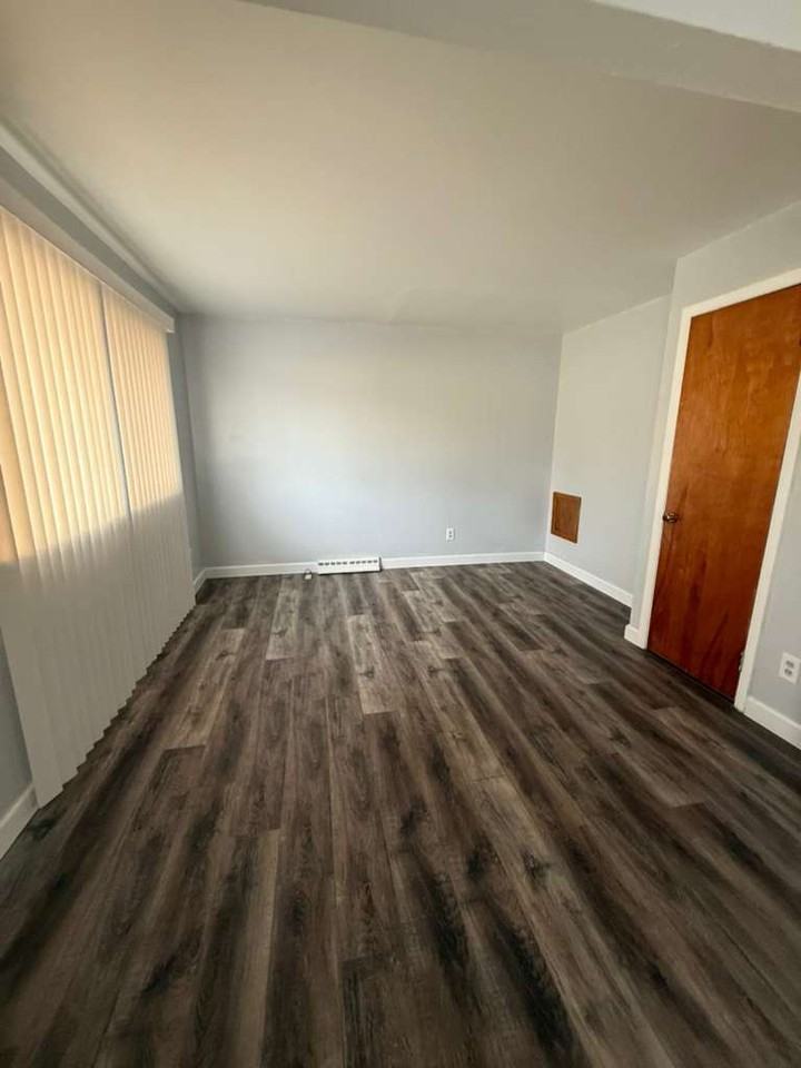 3239 W Milton Ave - Photo 7 of 8