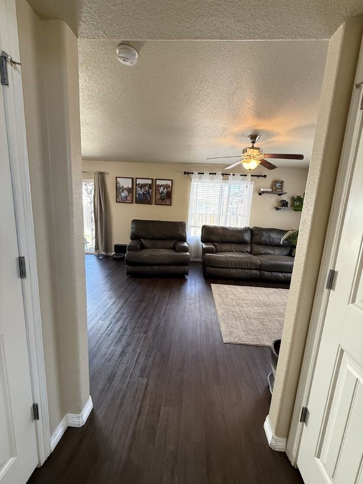 9838 Silver Stirrup Dr - Photo 3 of 20