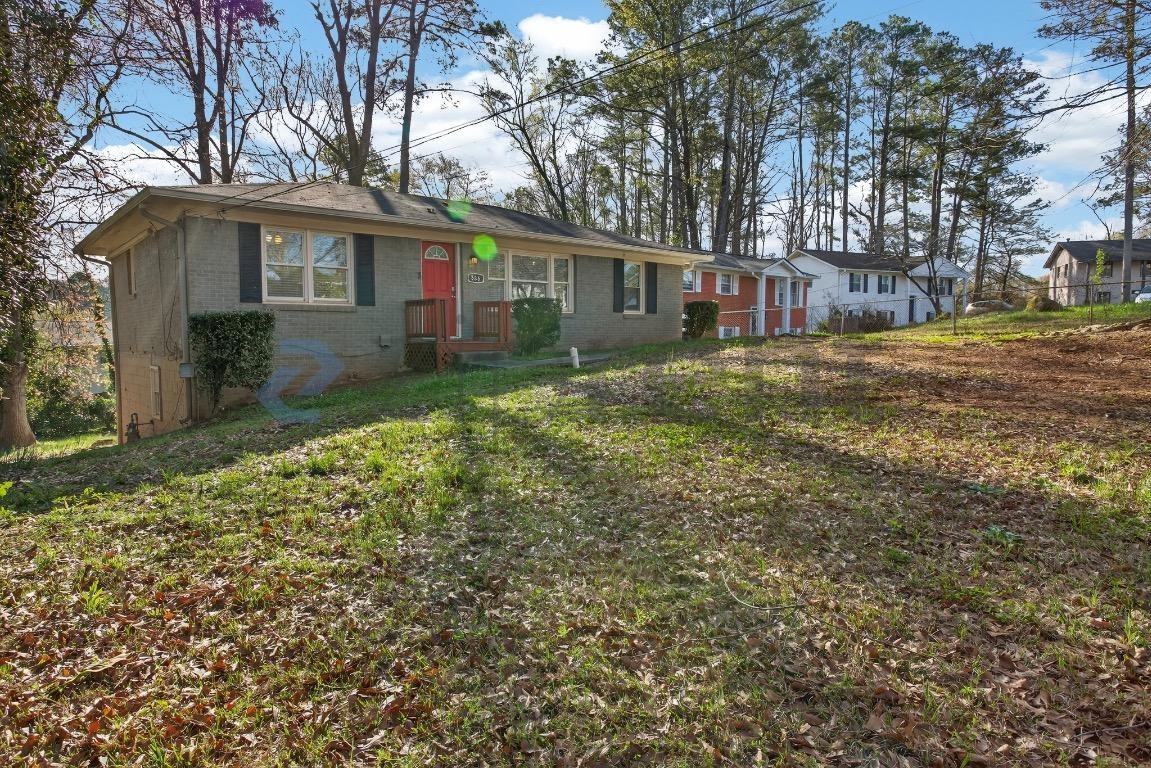 586 Oakside Dr Sw #A - Photo 2 of 20