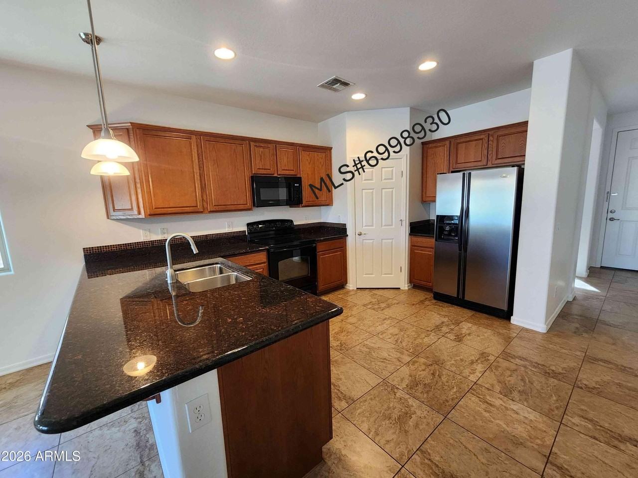 7239 N 89th Dr - Photo 4 of 29