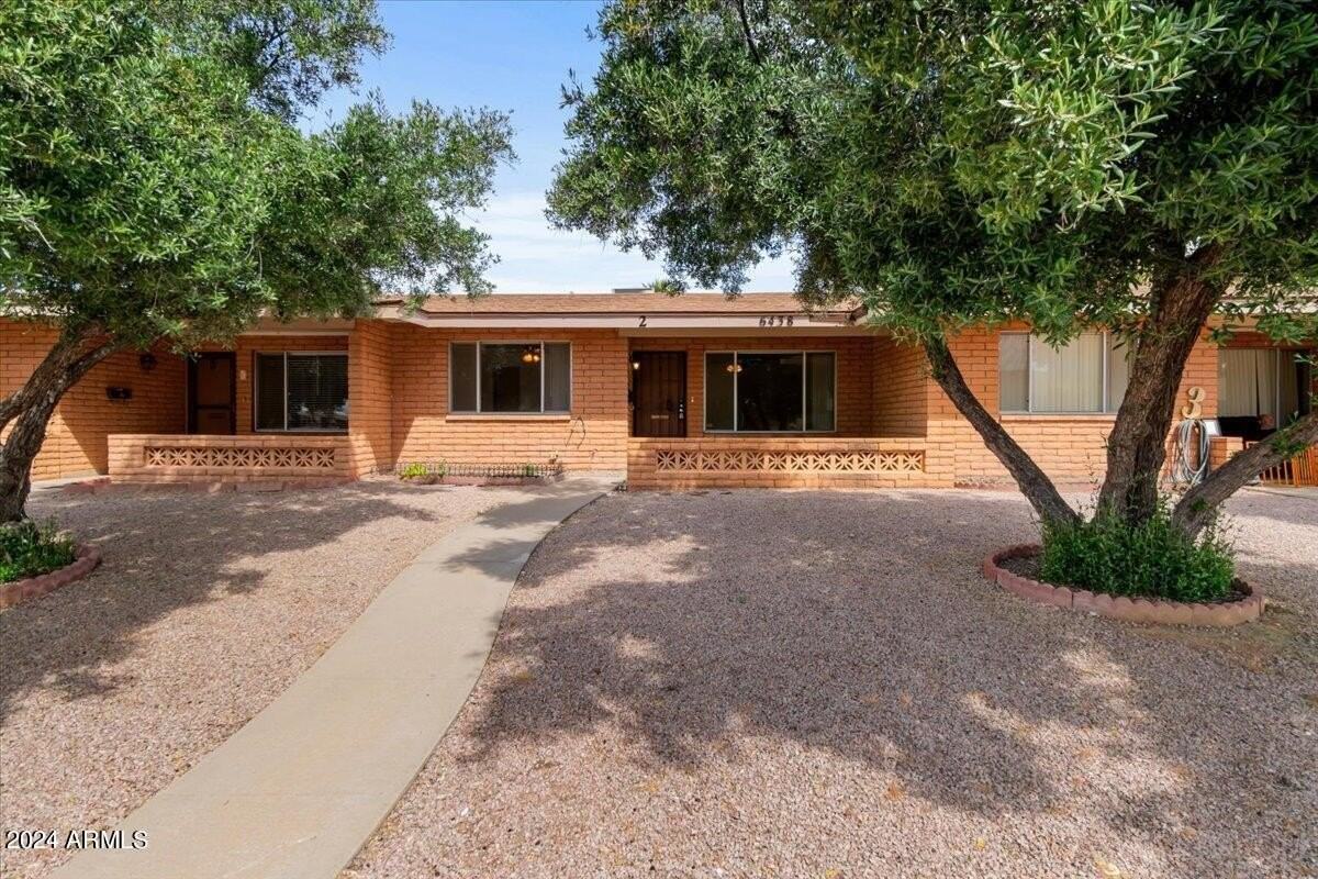 6438 E Butte St Apt 2 - Photo 2 of 27