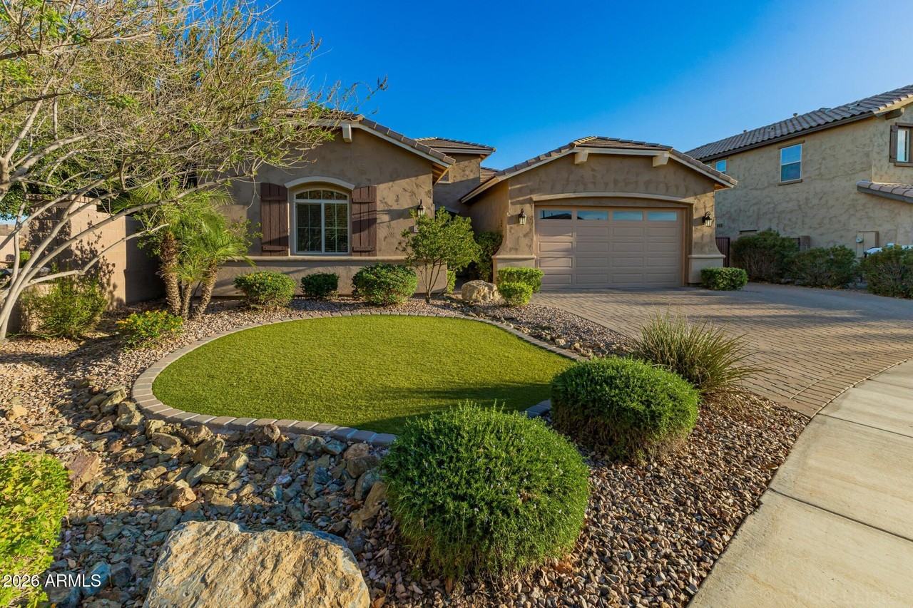 20399 E Mockingbird Dr - Photo 4 of 41