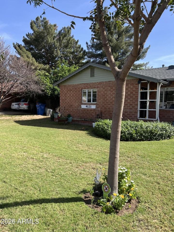 4121 E Edgemont Ave - Photo 2 of 28