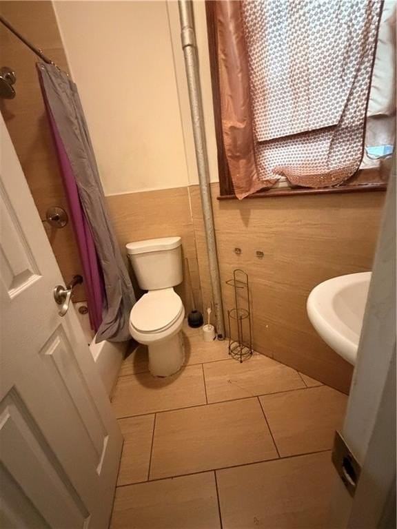 767 Park Pl #3R - Photo 7 of 10