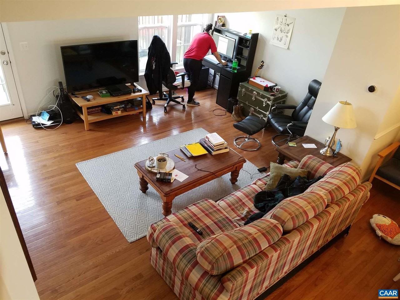 813 Rainier Rd - Photo 2 of 8