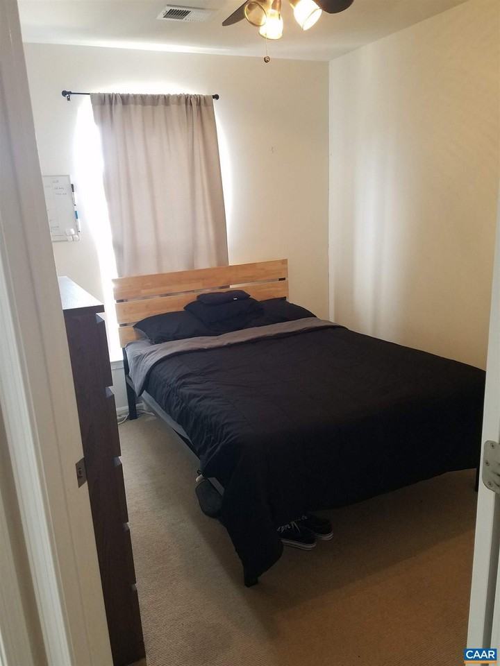 813 Rainier Rd - Photo 4 of 8