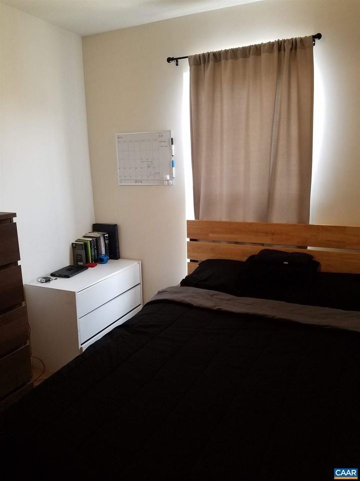 813 Rainier Rd - Photo 5 of 8