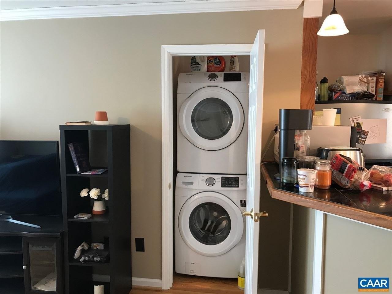 2420 Barracks Pl #3 - Photo 7 of 18