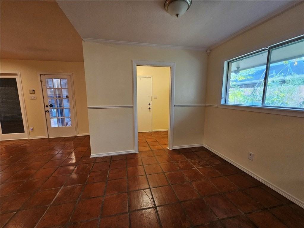 4825 Wooldridge Rd - Photo 7 of 21