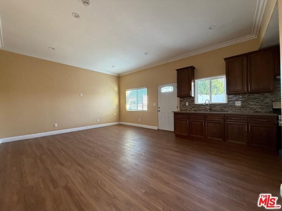 7632 Kraft Ave - Photo 4 of 15