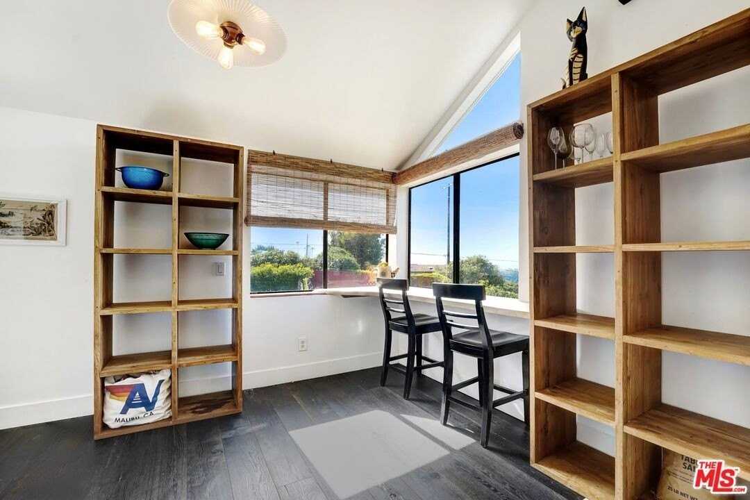 29231 Heathercliff Rd Apt 1 - Photo 6 of 20